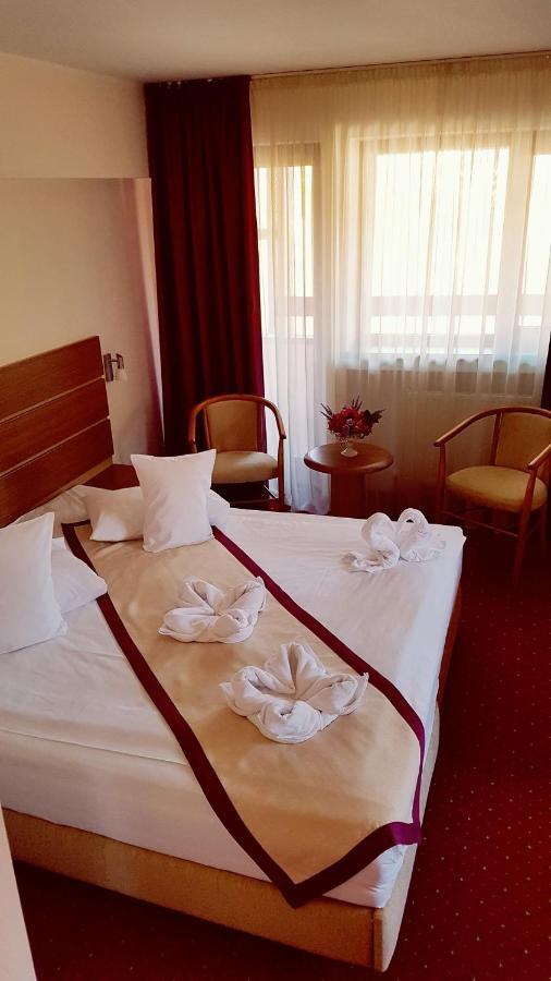 Hotel Carpati Predeal Extérieur photo