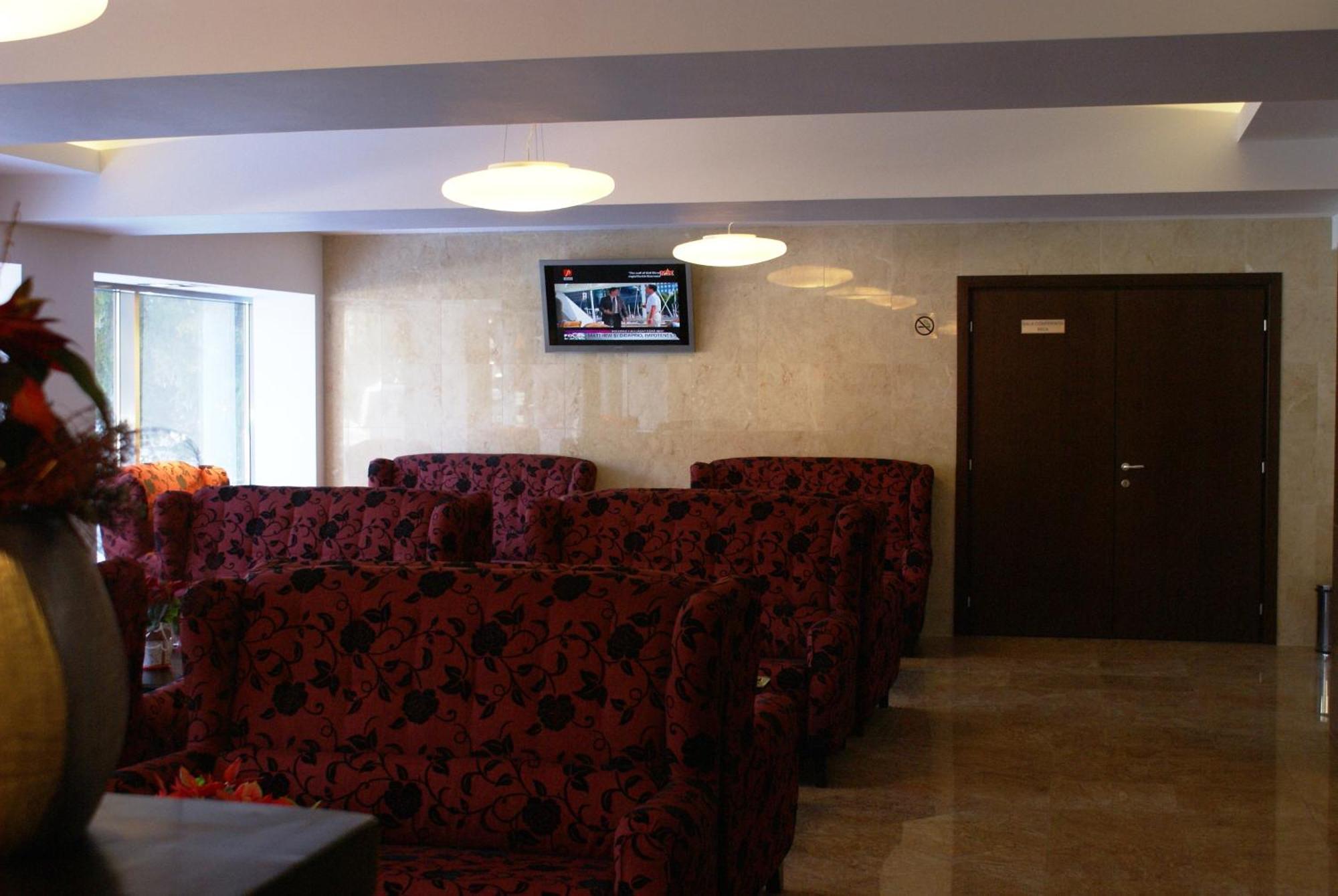 Hotel Carpati Predeal Extérieur photo